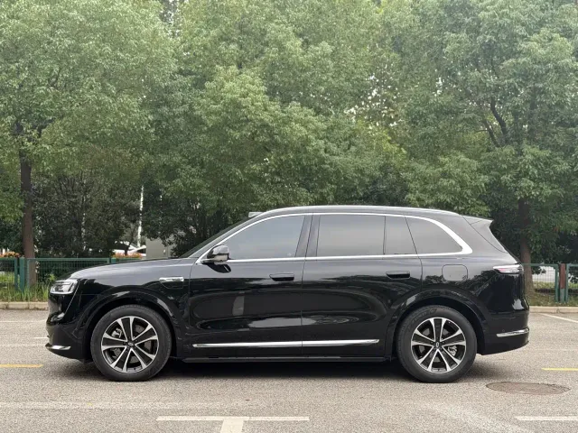 Aito M7 — Фото автомобиля 9