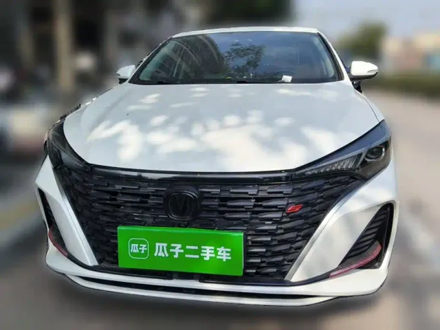 Changan Eado — Фото автомобиля 22