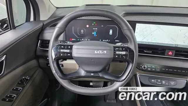 Kia Carnival Generation 4 — Фото автомобиля 13