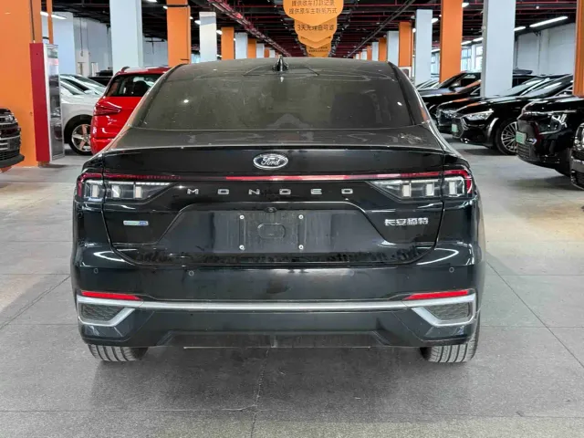 Ford Mondeo — Фото автомобиля 5