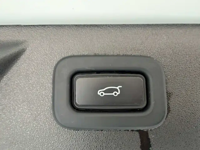Land Rover Discovery Sport — Фото автомобиля 23