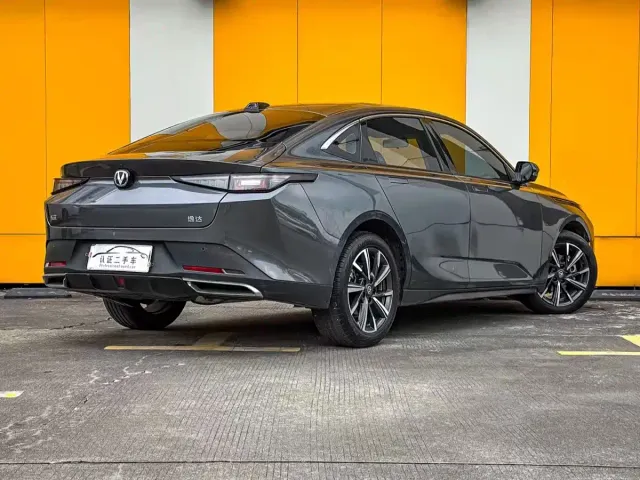 Changan Lamore — Фото автомобиля 3