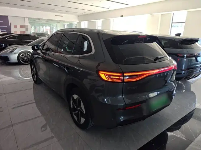 Geely Galaxy E5 — Фото автомобиля 4