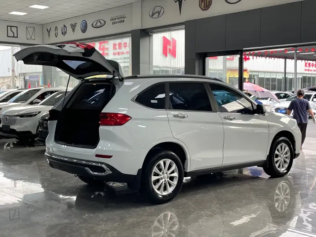 Haval M6 — Фото автомобиля 17