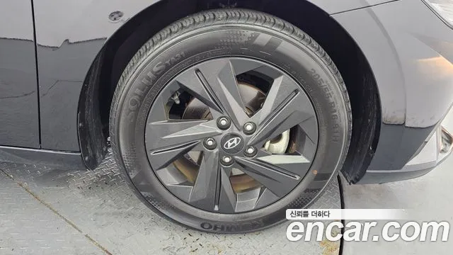 Hyundai AVANTE Avante (CN7) — Фото автомобиля 20