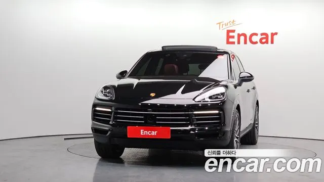 Porsche Cayenne — Фото автомобиля 3