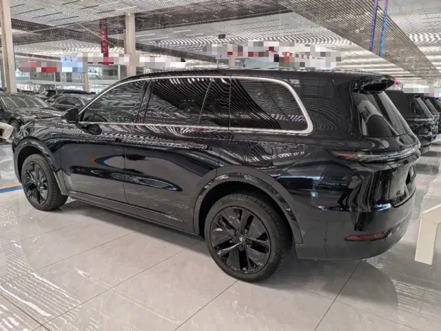 Li Auto L9 — Фото автомобиля 4