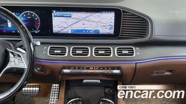 Mercedes-Benz GLS-Class — Фото автомобиля 13