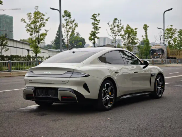 Xiaomi SU7 — Фото автомобиля 5