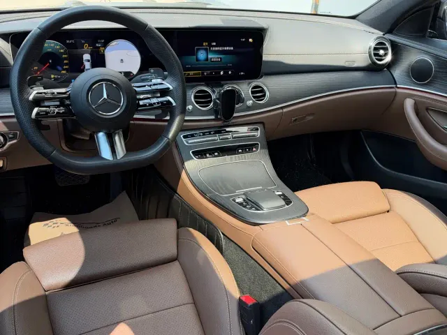 Mercedes-Benz E-Class — Фото автомобиля 7