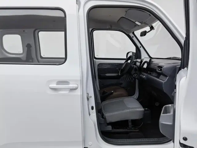 Wuling Zhiguang NEV — Фото автомобиля 23