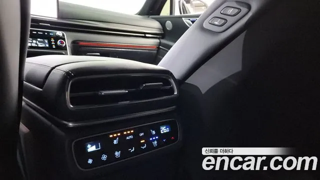 Genesis GV80 — Фото автомобиля 18