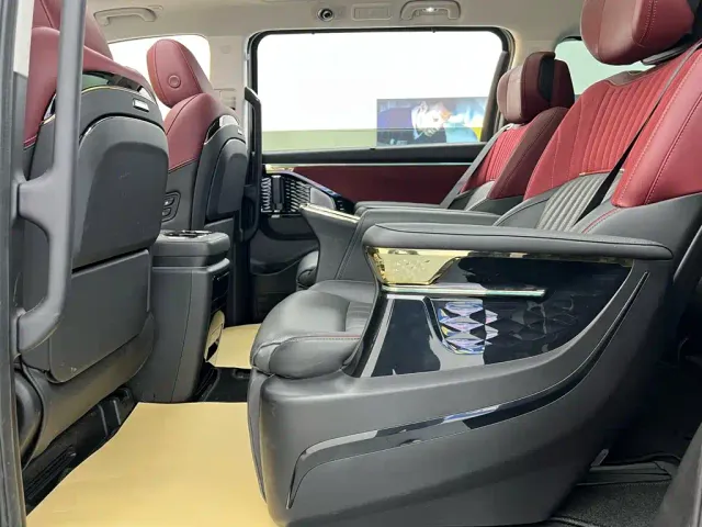 GAC Trumpchi E9 — Фото автомобиля 9