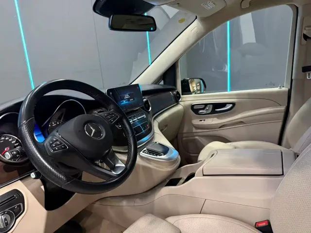 Mercedes-Benz V-Class — Фото автомобиля 10