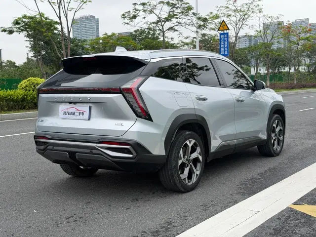 Geely Boyue L — Фото автомобиля 20