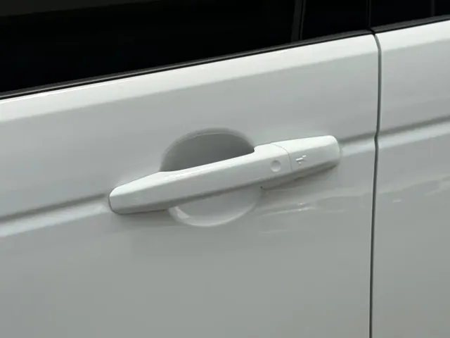 Land Rover Discovery Sport — Фото автомобиля 12