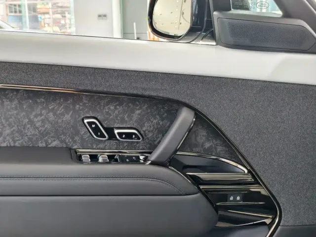 Land Rover Range Rover Sport — Фото автомобиля 19