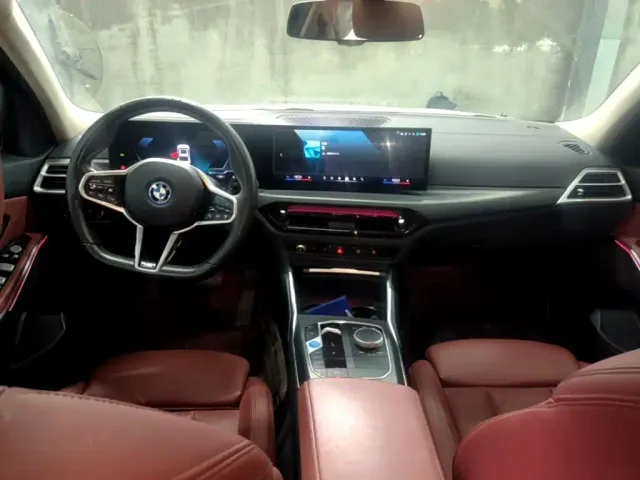 BMW i3 — Фото автомобиля 9