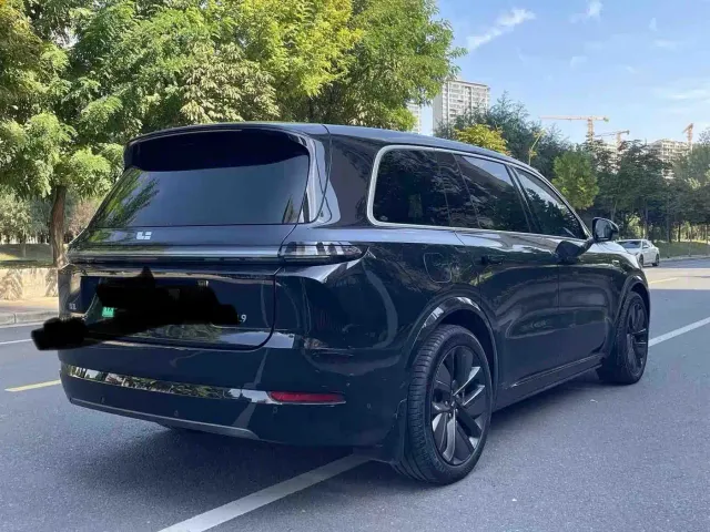 Li Auto L9 — Фото автомобиля 6