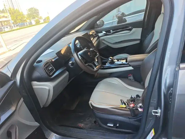BYD Qin PLUS — Фото автомобиля 14
