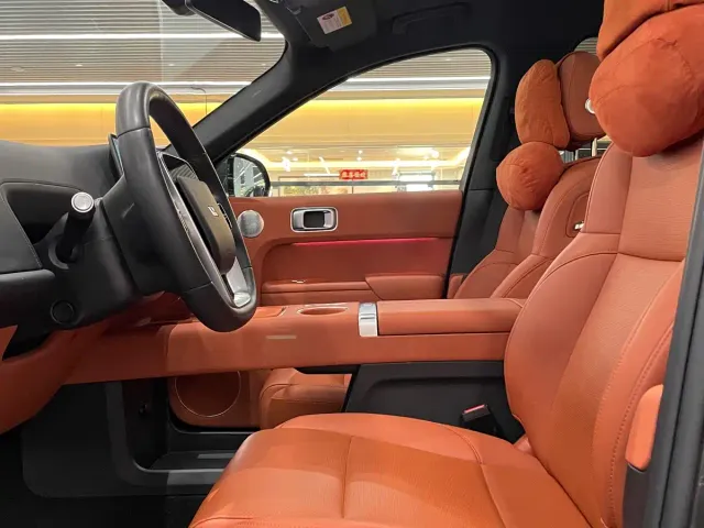 Li Auto L9 — Фото автомобиля 5
