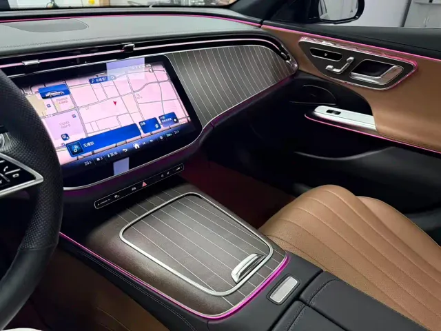 Mercedes-Benz E-Class — Фото автомобиля 8