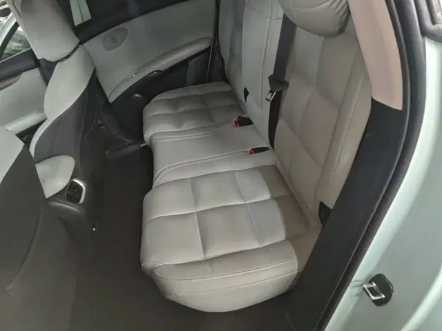 IM Motors LS6 — Фото автомобиля 16