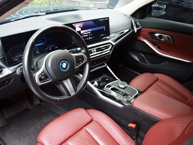 BMW i3 — Фото автомобиля 9