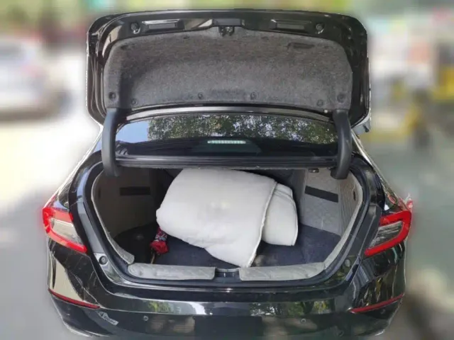 Honda Accord — Фото автомобиля 20