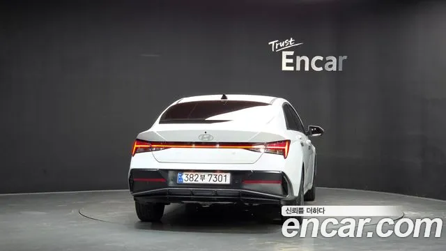 Hyundai Avante — Фото автомобиля 4