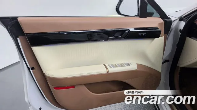 Hyundai Grandeur GN7 — Фото автомобиля 13