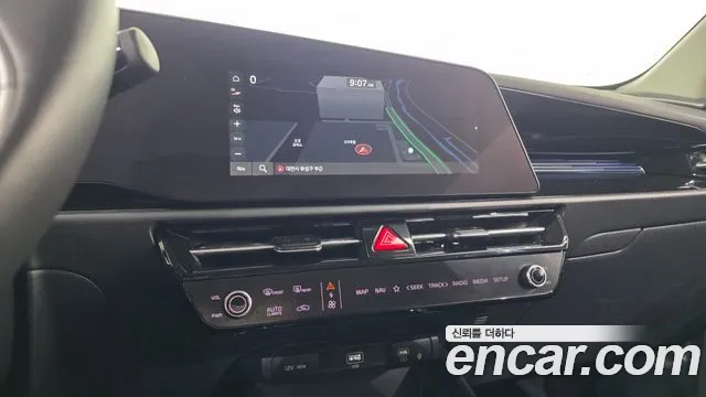 Kia Niro — Фото автомобиля 13