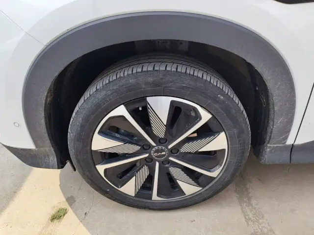 BYD Song PLUS — Фото автомобиля 22