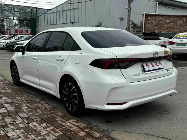 Toyota Corolla — Фото автомобиля 4