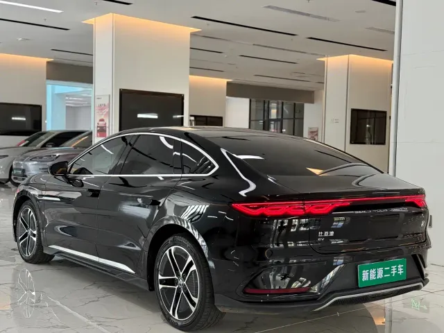 BYD Han — Фото автомобиля 8