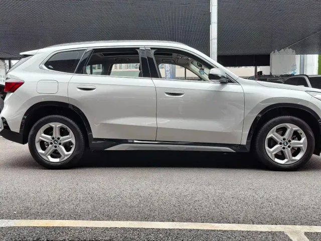 BMW X1 — Фото автомобиля 4