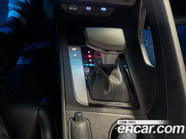 Hyundai Avante — Фото автомобиля 8