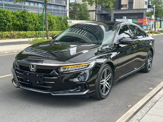 Honda Accord — Фото автомобиля 2