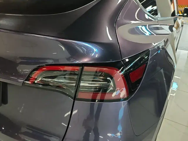 Tesla Model Y — Фото автомобиля 7