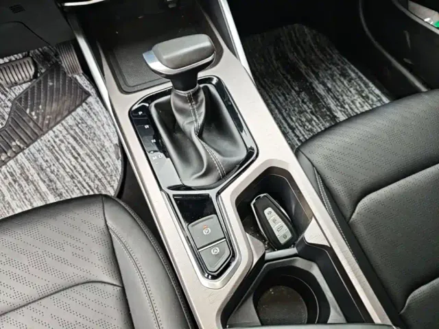 Geely Emgrand — Фото автомобиля 13