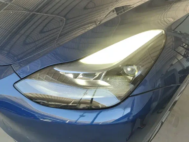 Tesla Model Y — Фото автомобиля 23