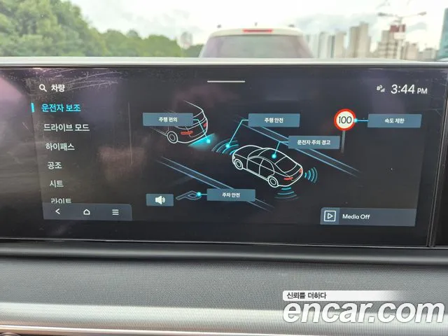 Hyundai Grandeur GN7 — Фото автомобиля 19