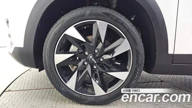 Kia Seltos — Фото автомобиля 5