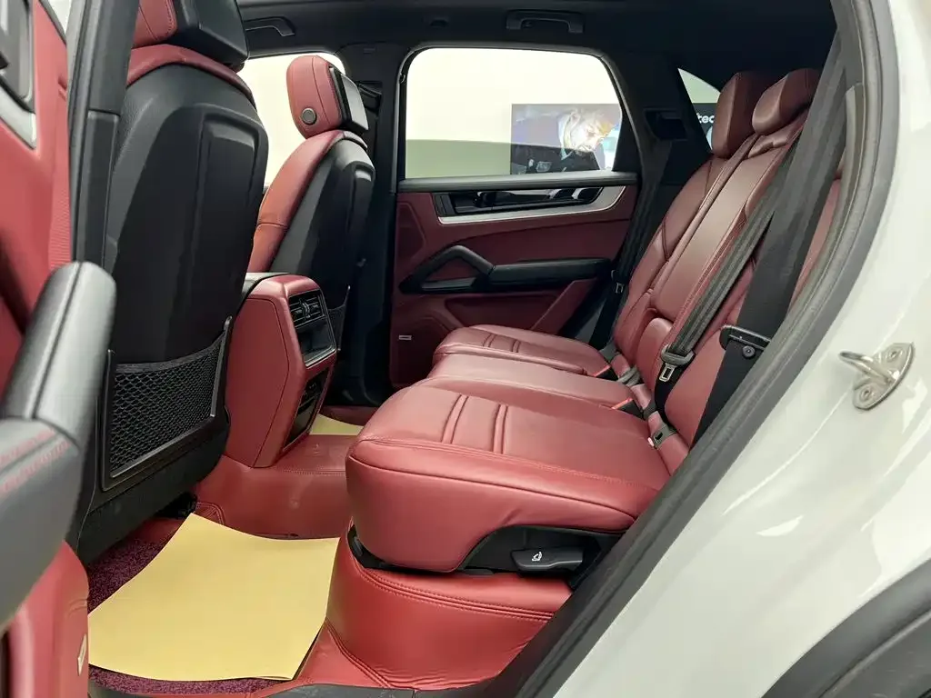 Porsche Cayenne 2024 Cayenne 3.0T — Фото автомобиля 11
