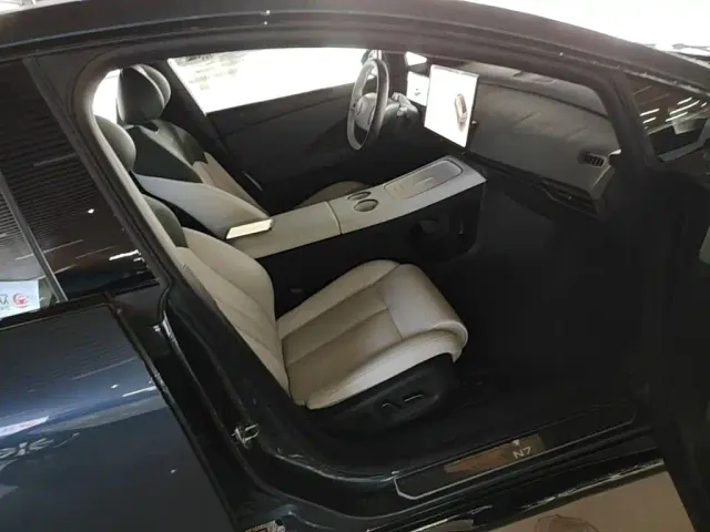 Nissan N7 — Фото автомобиля 24