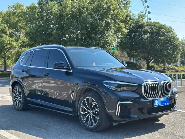 BMW X5 — Фото автомобиля 3