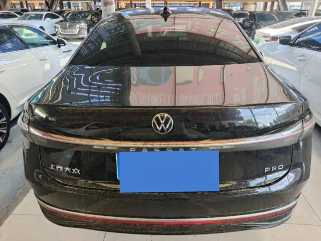 Volkswagen Passat — Фото автомобиля 5
