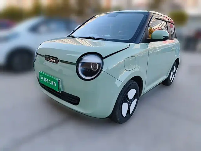 Фотография автомобиля — Changan Lumin