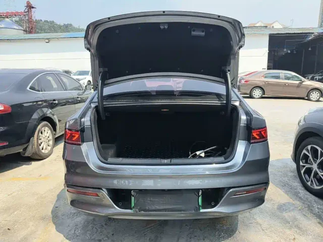 BYD Qin PLUS — Фото автомобиля 18