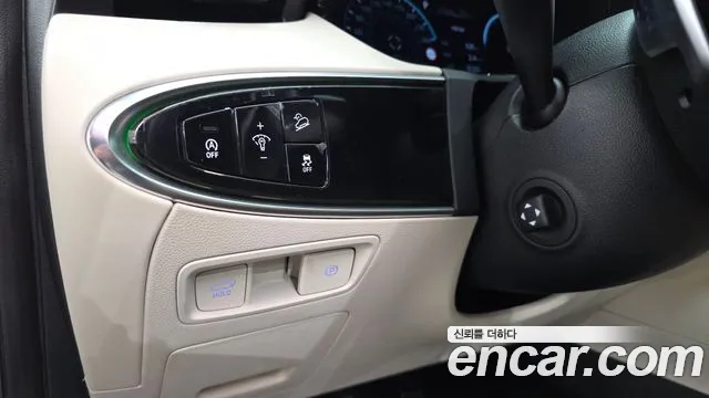 Genesis GV70 — Фото автомобиля 18